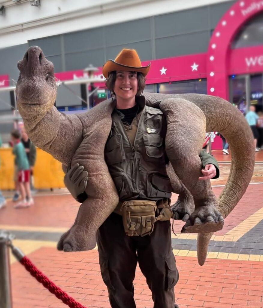 hire a raptor hire a dinosaur hire a realistic dinosaur hire blue raptor hire jurassic park raptor hire realistic dinosaur hire a fossil hire a trex skull t-rex skull hire prop hire dinosaur installations hire museum quality props for film
